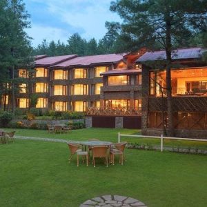 Best Hotels in Kashmir for Summer