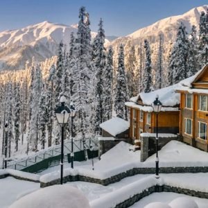 Best Time to Visit Kashmir for Snowfall