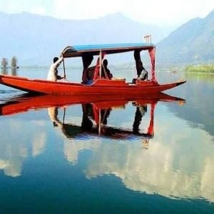 shikara ride in Dal Lake