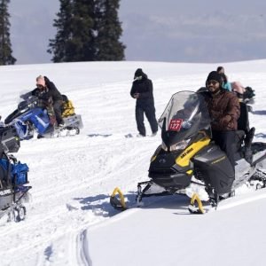 winter activities in Kashmir