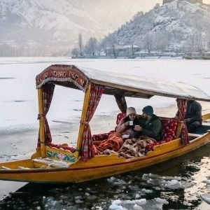 winter activities in Kashmir