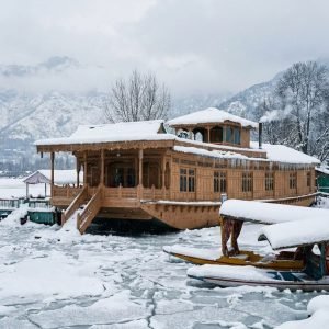 winter Kashmir trip cost