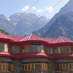 gurez_valley_hotels_golden_wheels