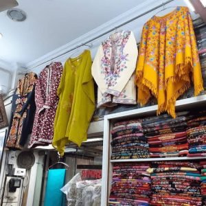 Best things to buy in Kashmir