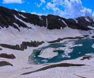 khilanmarg-gulmarg_brown_chinar_kashmir