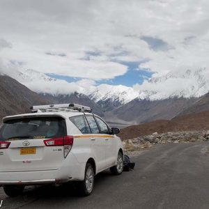 Srinagar to Ladakh Taxi Service