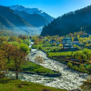 pahalgam-kashmir_brown_chinar_kashmir