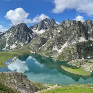 salnai_lakes_trek_brown_chinar_kashmir